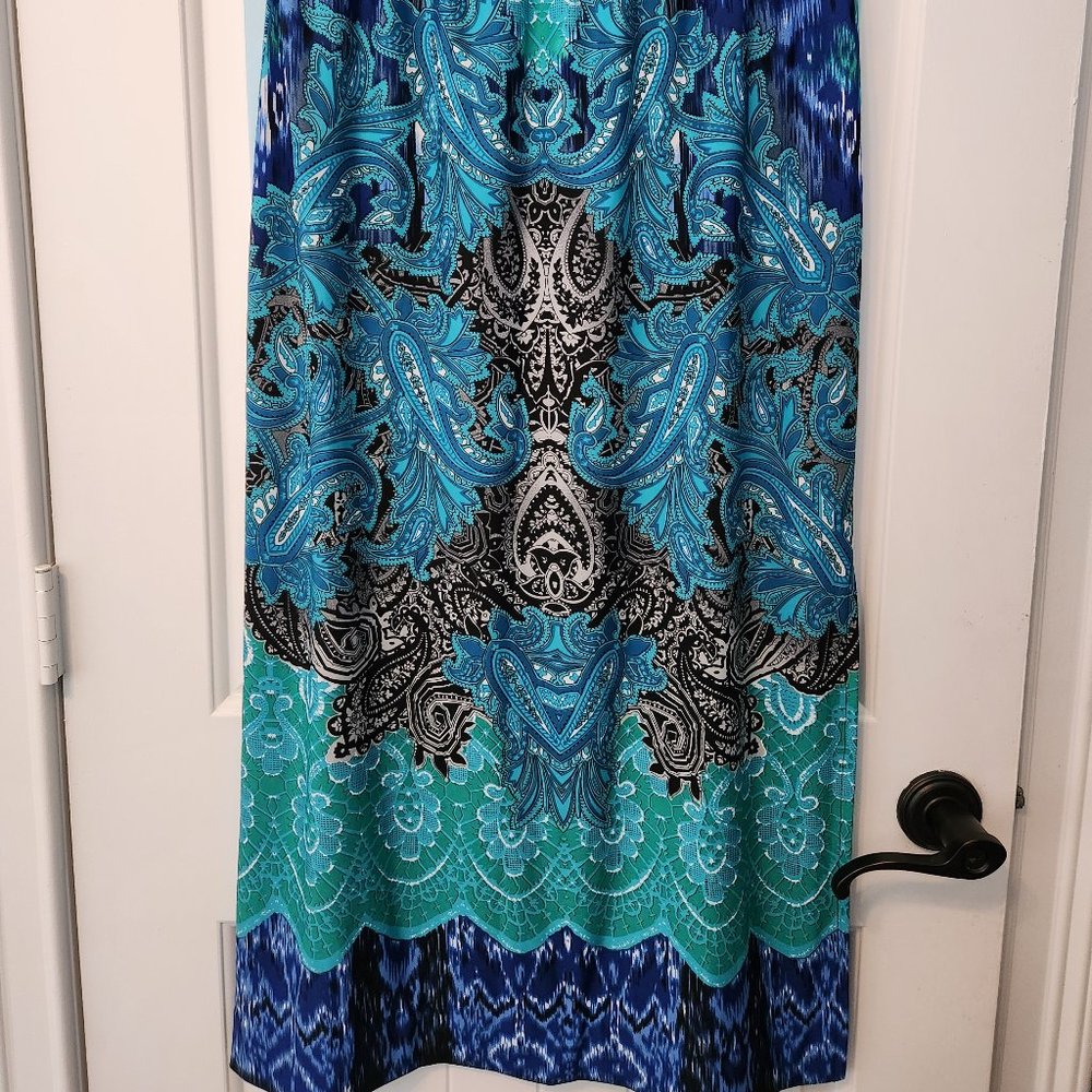 Beautiful Boho Style Skirt Size L Blue & Green